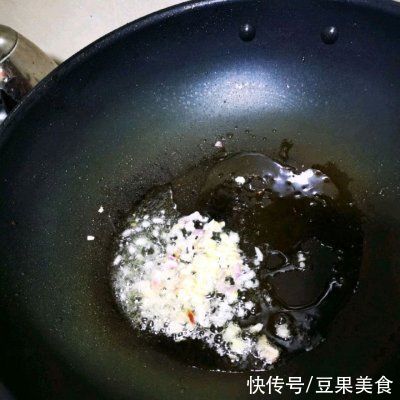 陈醋|香醋蘸蒜末油豆腐#夏日开胃餐#