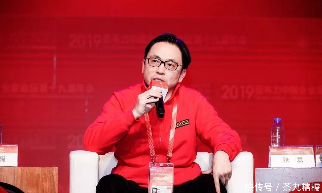 五险一金|实在刘强东:能干配送员、能做食堂大厨的,京东都要!张磊:支持