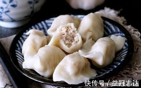 做饺子时,这种调料最好禁忌放,很多人都不懂,难怪做的饺子难吃