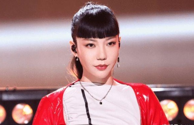 中国好声音2021|有种“整容”叫卸妆后的吴莫愁，看到她的照片，网友：像换了个人