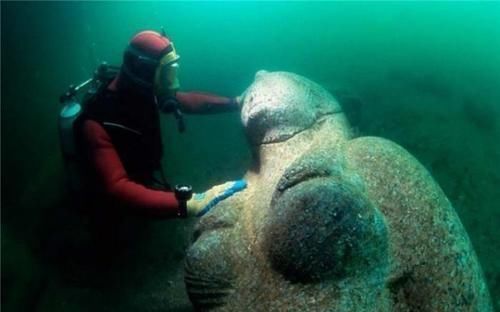 探测器 地球海洋深处有什么探测器下潜有新发现,海洋生物有灭绝的风险