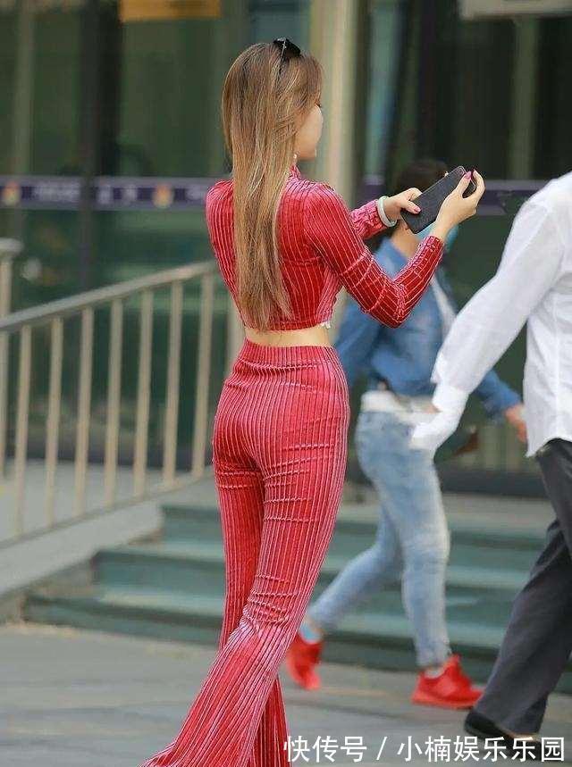 衬衫 百搭的连衣裙,彰显女性美丽曲线,又甜又酷