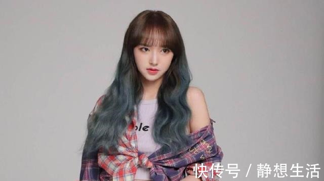 颅顶 最容易出美女的中分发型,为啥你梳不好看教你4招,氛围感拉满!