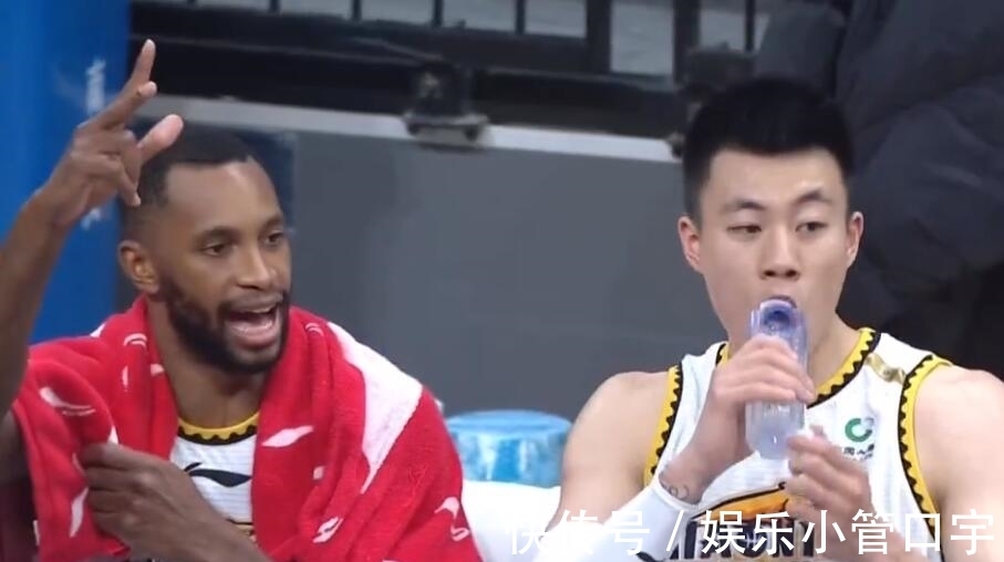 郭艾伦|杀人诛心!赵继伟戏耍易建联打2+1,杜锋当场开骂,杨健赞不绝口