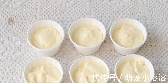 搅一搅就成功的蛋糕做法，不加一滴油和糖，入口即化，孩子特爱吃