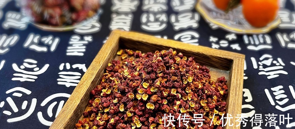 煮猪肉炖排骨时,切记“3不放”,肉香味道正,无腥味无异味!