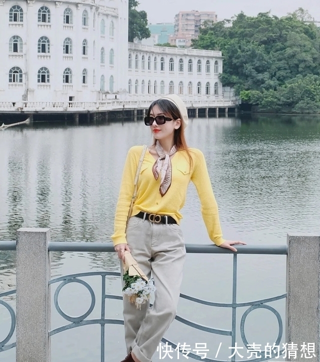 拒绝油腻,最近流行这些色系的穿搭,“去油”显年轻,美的高级