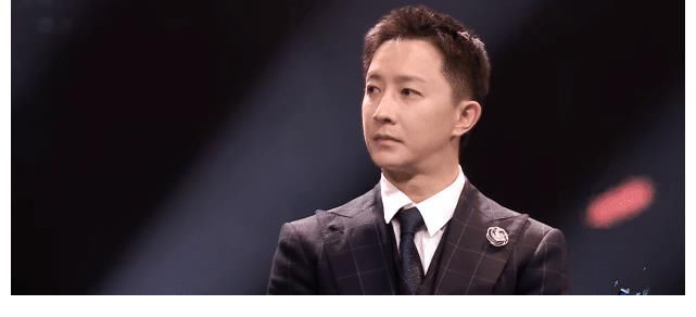 《這！就是街舞》八強(qiáng)，一博戰(zhàn)隊(duì)獨(dú)占4人，楊凱作品《凱旋》驚艷！