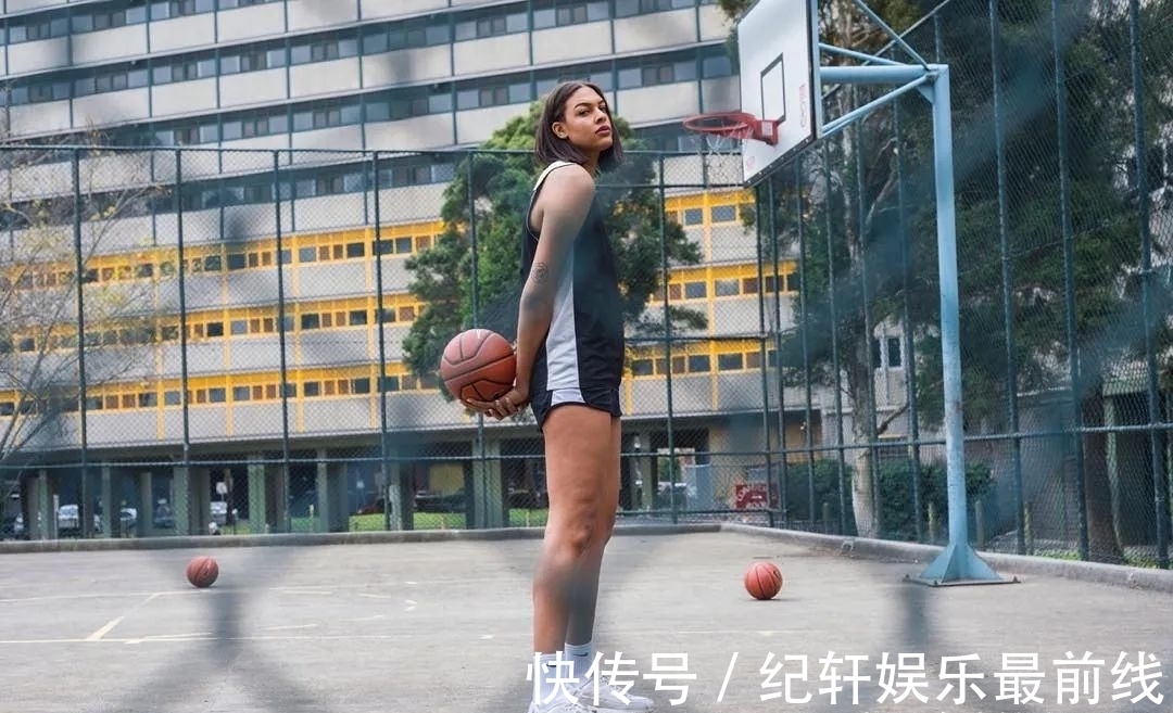 尼日利亚|“女版奥尼尔”放弃国家队，签约成人网站拍性感照，身材太火辣了