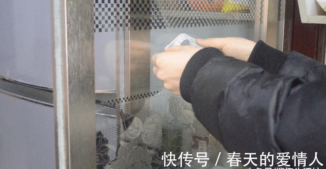 油桶上塑料把手不要扔, 放在厨房有妙用, 解决了千家万户的烦恼