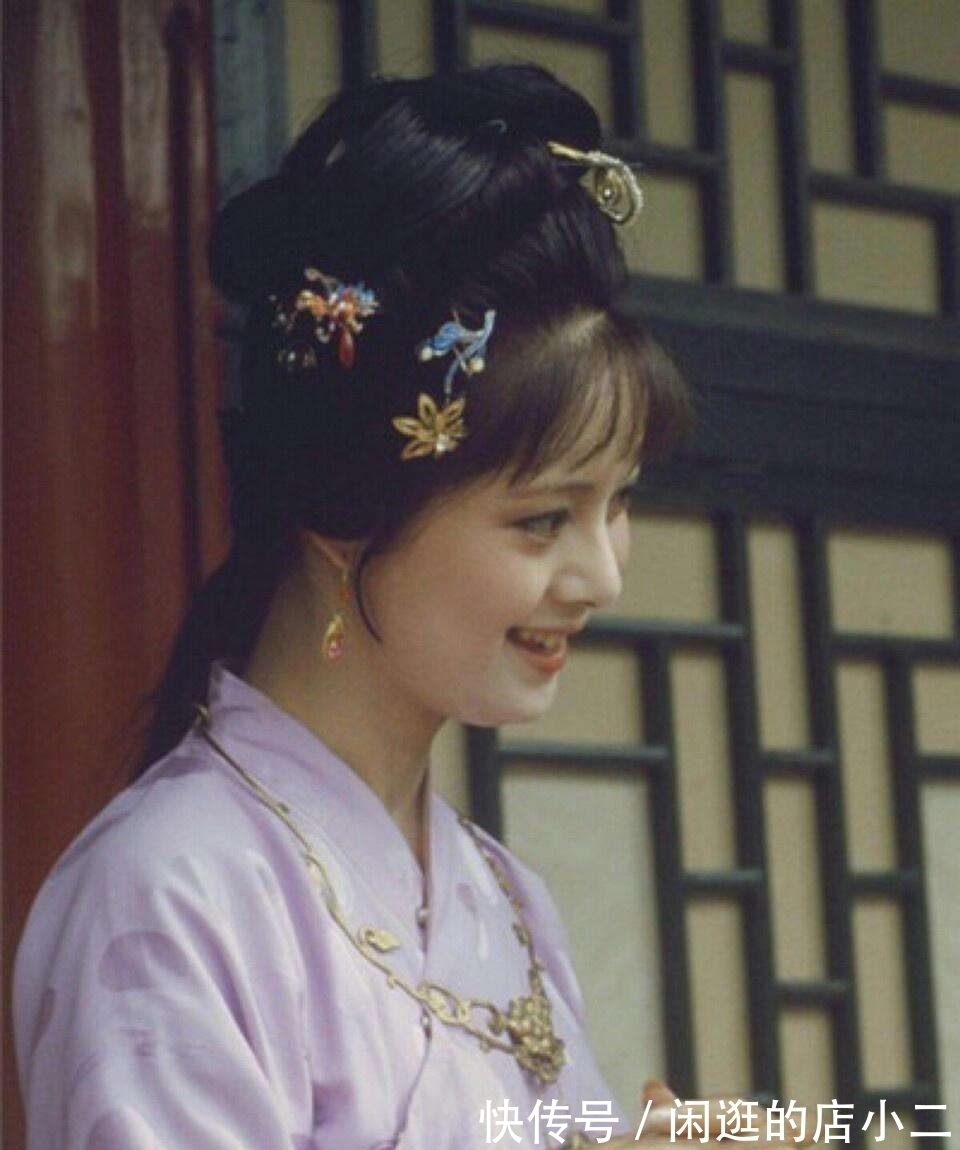 薛宝钗@薛宝钗的蘅芜苑有何玄机,为何刘姥姥进去参观,吓得不发一言?