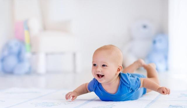 喂养|6个月是宝宝成长分水岭，宝妈要牢记5个关键点，孩子发育快人一步