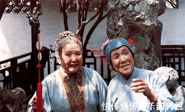 贾母!红楼梦:元春在宫中的地位处境如何?刘姥姥的预言一针见血