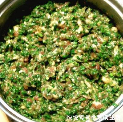 韭菜饺子馅|调韭菜馅，10个人7个错，多加这一步，韭菜又绿又脆不出水，真香