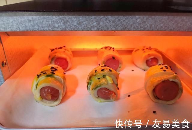 手抓饼花样吃法，简单省事，15分钟端上桌，层次分明，当早餐最好