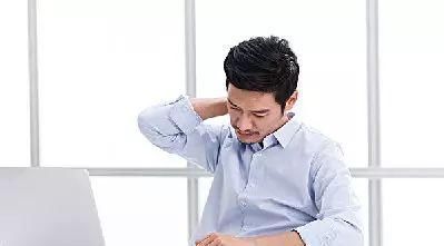 10个小动作,没事练一练,疏通经络,调和气血,你远离肩周炎