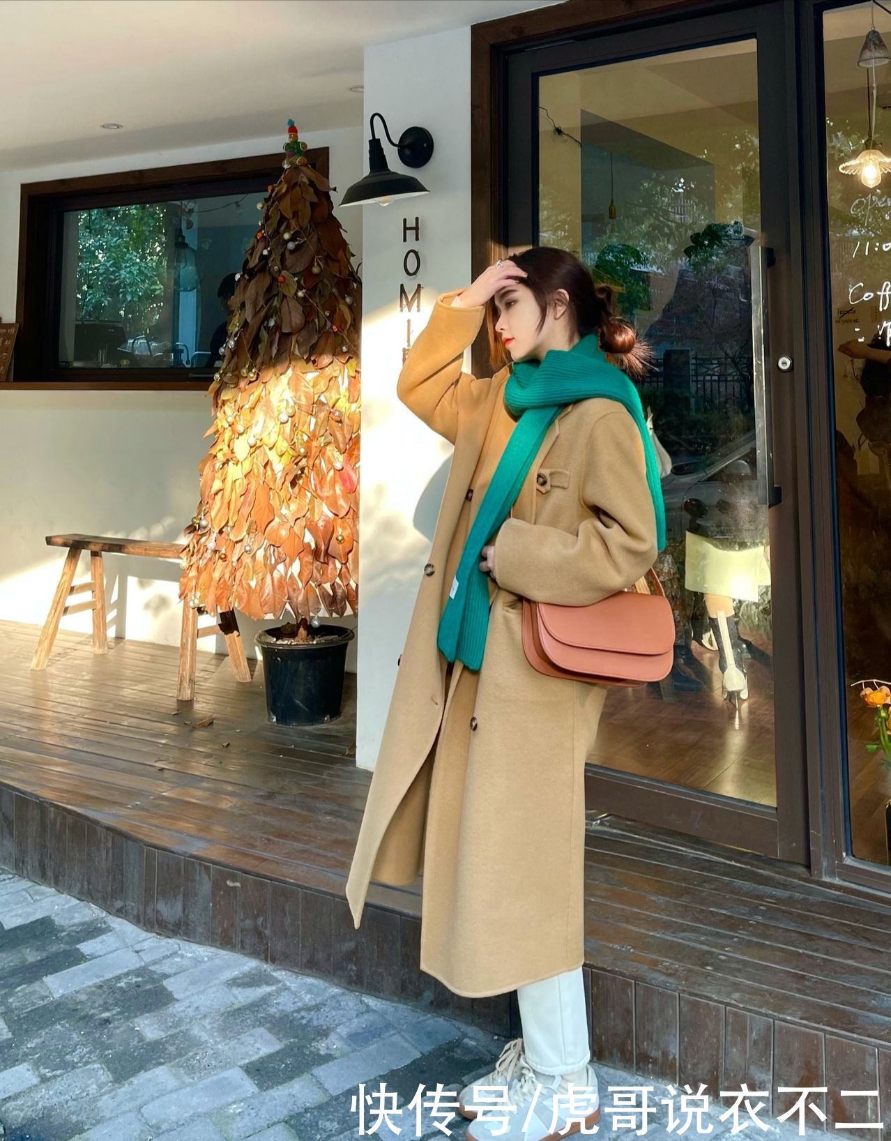 聪明的女人早就不追求“少女感”了，大气优雅才是更明智的选择