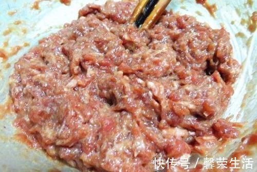 喷香|过年调饺子馅，懂得加“2样”，饺子做好喷香入味，咬一口流汁