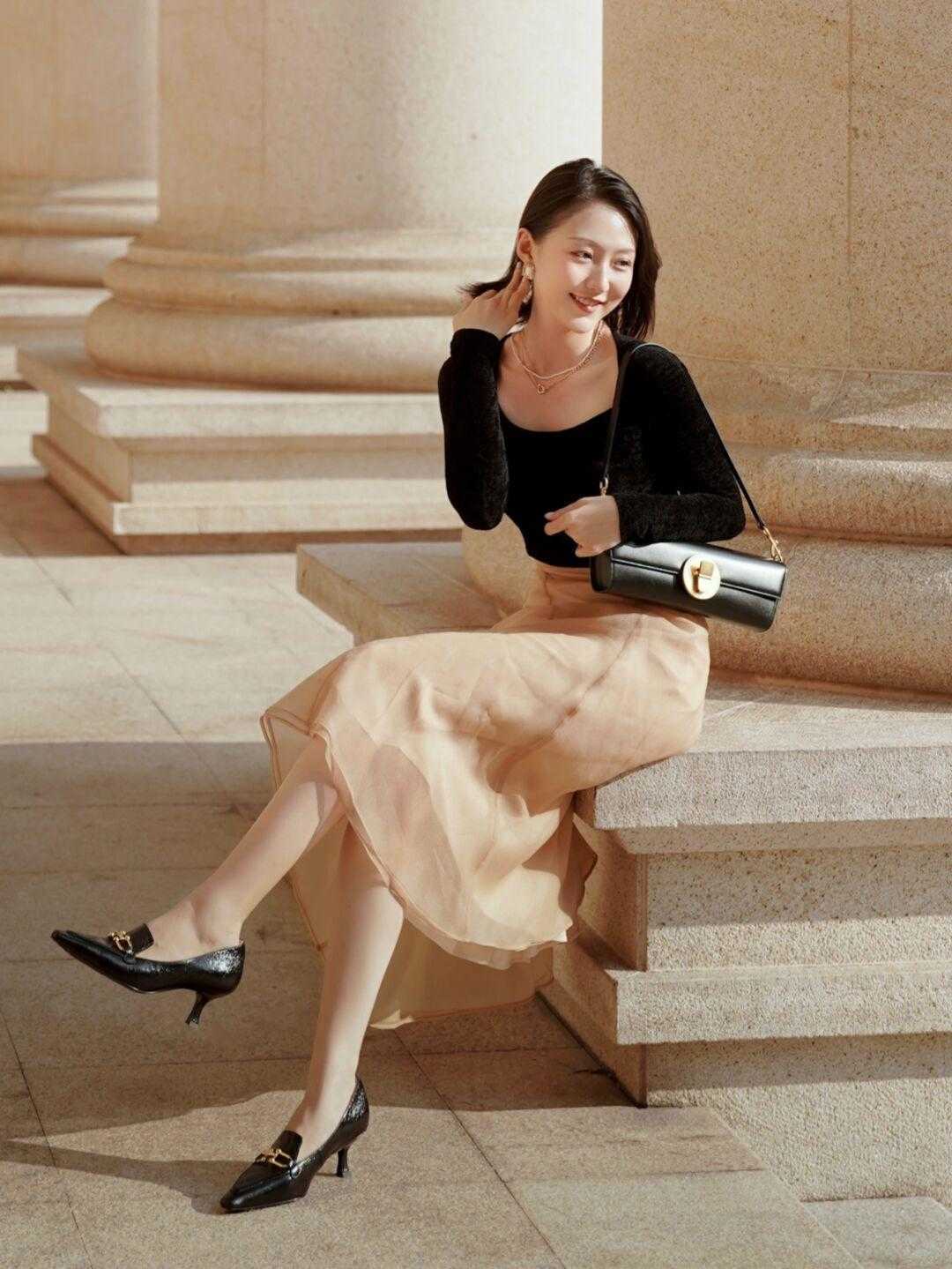 成熟|成熟优雅通勤风，拥有美丽气质，这样穿也很好看