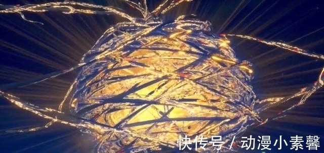 烈阳斗罗|斗罗大陆:刺穿烈阳斗罗的武魂真身,这才是蓝银霸王枪的真正威力