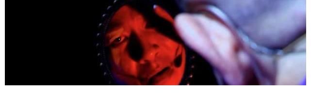 胡海泉|情怀决定观众嗜好!张晋组再机灵,也不敌陈小春的“一杯二锅头”