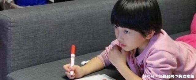 熊孩子|熊孩子摔坏亲戚手办，奶奶开启“护犊子”模式，听到赔偿价格懵了