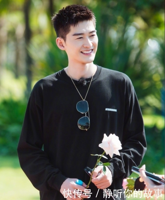 郑爽|作品高达30多部,与赵丽颖合作了三次,却被宋丹丹逼问演过什么