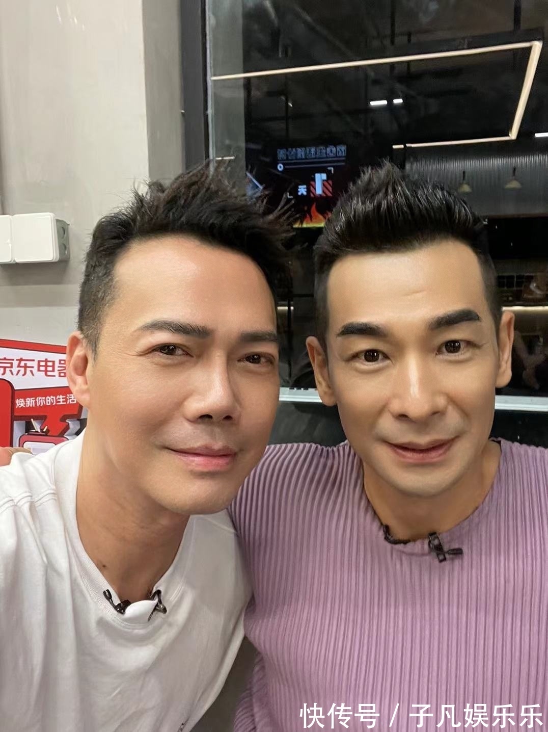 網(wǎng)友艷福不淺，《披荊斬棘的哥哥》哥哥們手機(jī)相冊(cè)私照曝光