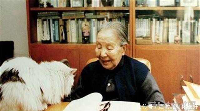 a8503|张爱玲嘲讽她,她却发文讽刺林徽因,离世后孙子以8字恶语相评