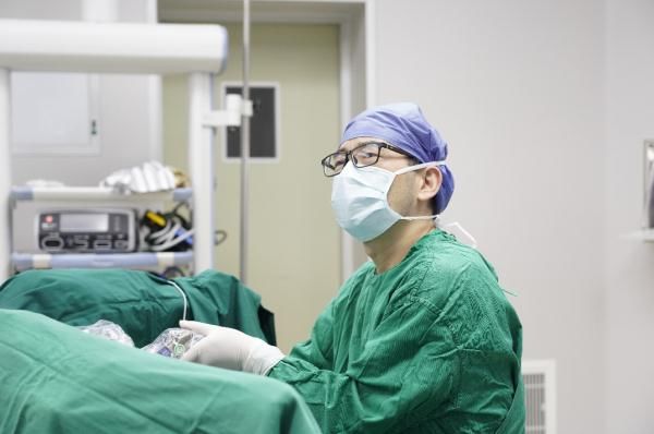 输尿管|一颗小石头毁掉一个肾！疯狂的石头怎么破？