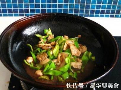 食材|做菜时,别随便放大蒜!谨记“3放3不放”,放错菜难吃还浪费!