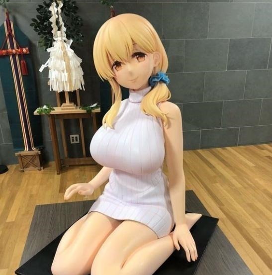 手办|这几款手办太实用了,不仅可以压泡面,还能当膝枕躺着睡觉