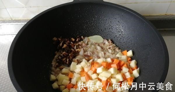 锅巴|试着给孩子做这道菜,妥妥的下饭神器,特别简单还不快学起来!