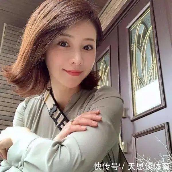 水谷雅子|日本52岁“少女”,坚持瑜伽,活成30岁样子:瑜伽冻龄抗衰老