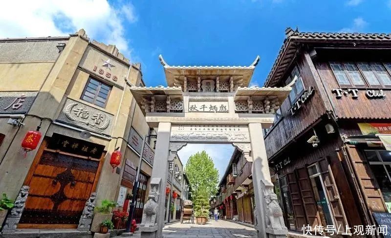 乐嗨上海过大年！要换上“春装”了！那些乐趣满满的城中访古地想约你见个面呀