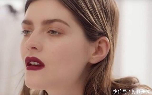 口红|为什么涂完口红不能“抿”嘴巴?化妆师说出真相,看完终于明白了