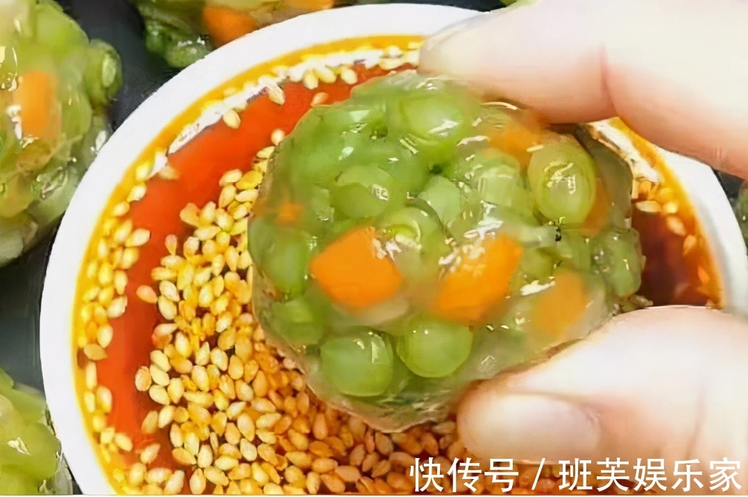 亲爱的|豆角换种吃法，分分钟抢光，配上蘸汁儿绝了，好吃不想下桌，美味