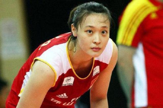 张坚卫|女排历史第一美女二婚嫁美国人,如今52岁,满满幸福感