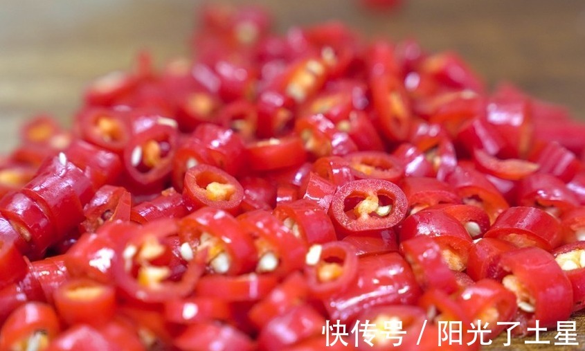 酱香饼|10分钟做锅万能酱,适合各种饼类、海鲜、烧烤、比老干妈好吃多了!