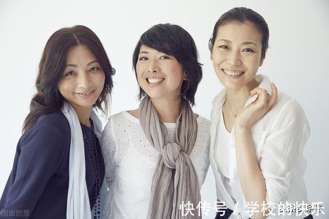 |搞笑段子:不相信灯泡从嘴里拿不出来的后果