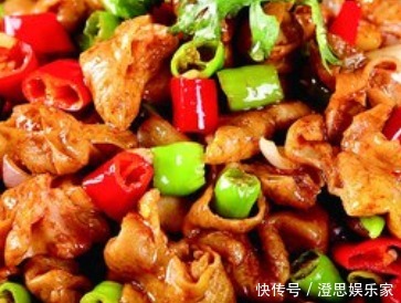 马上回家团圆,妈妈花心思学的菜,色泽红亮口感Q弹,家宴露一手