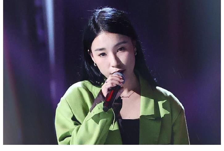 《中國(guó)好聲音》收視繼續(xù)奪冠,但口碑下滑,原創(chuàng)或是“罪魁禍?zhǔn)住?
onload=