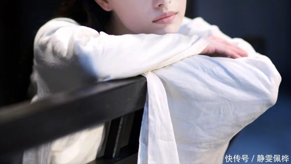 这首诗|刘禹锡被贬夔州,写下一首诗,最后7字一语双关惊艳千年