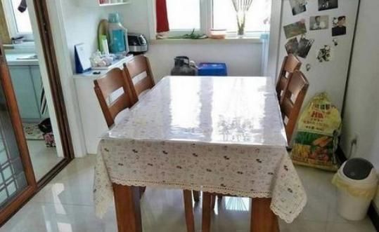 卫生间|母亲进城与儿子同住,半月不到全屋大“变样”,儿媳笑着感谢