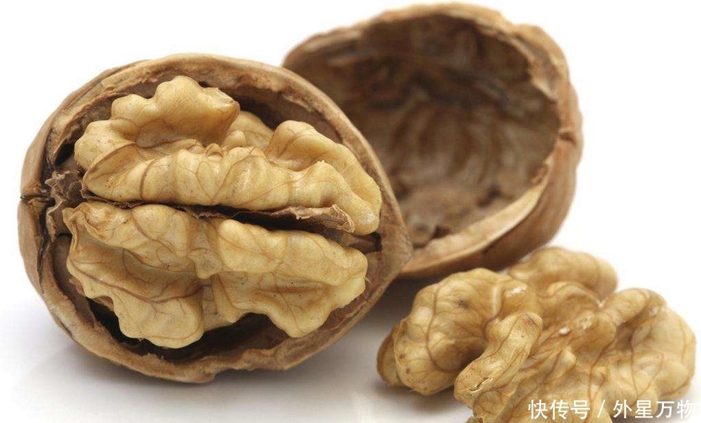 立秋后,吃核桃好处多,但不要与一物共食,有很多人还不清楚