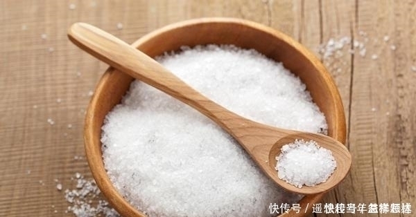 发育|宝宝吃盐别太晚,晚于这个时间不利于孩子发育,家长要多注意了