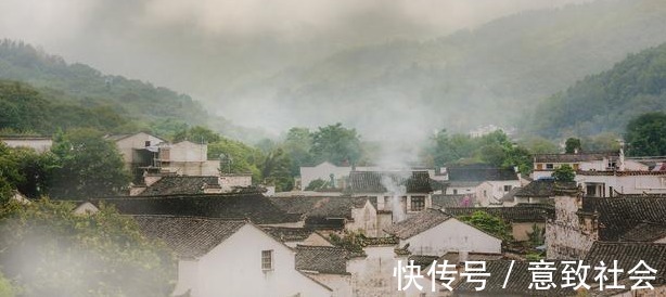 门票|国内最任性的古镇,景区人员到点就下班,游客“被迫”逃票