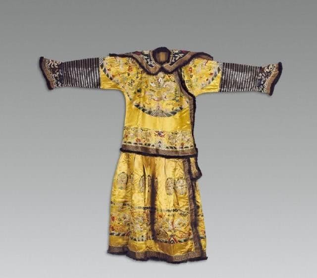 服侍|皇帝龙袍从来不洗,服侍时妃子如何忍受气味?看完才知古人的智慧