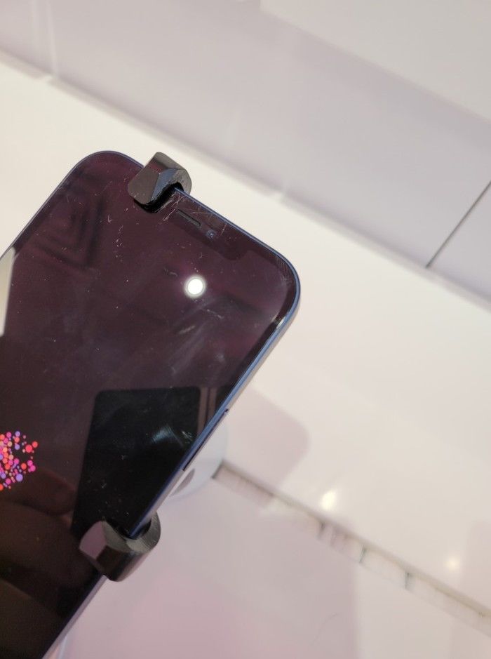 问题不断?用户反映iPhone 12屏幕出现划痕;苹果新Mac即将发布:搭载自研A14X/T芯片;《英雄联盟》手游正式开启公测|24小时最热 | 苹果