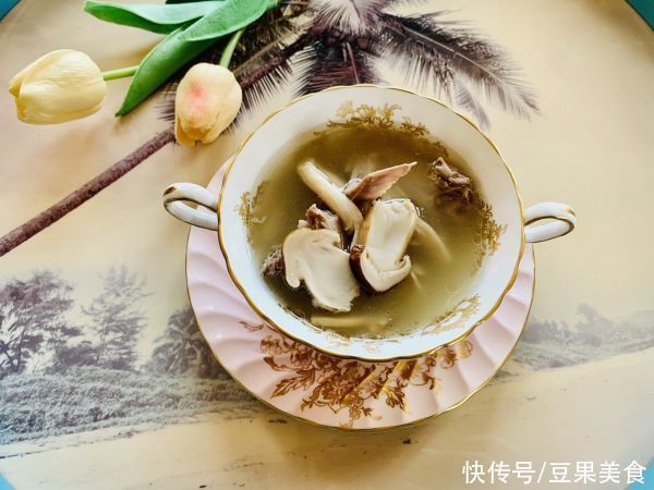 赤松茸|学会这些乳鸽菌菇汤,孩子多吃三碗饭